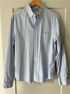 Incu. oxford light blue button down